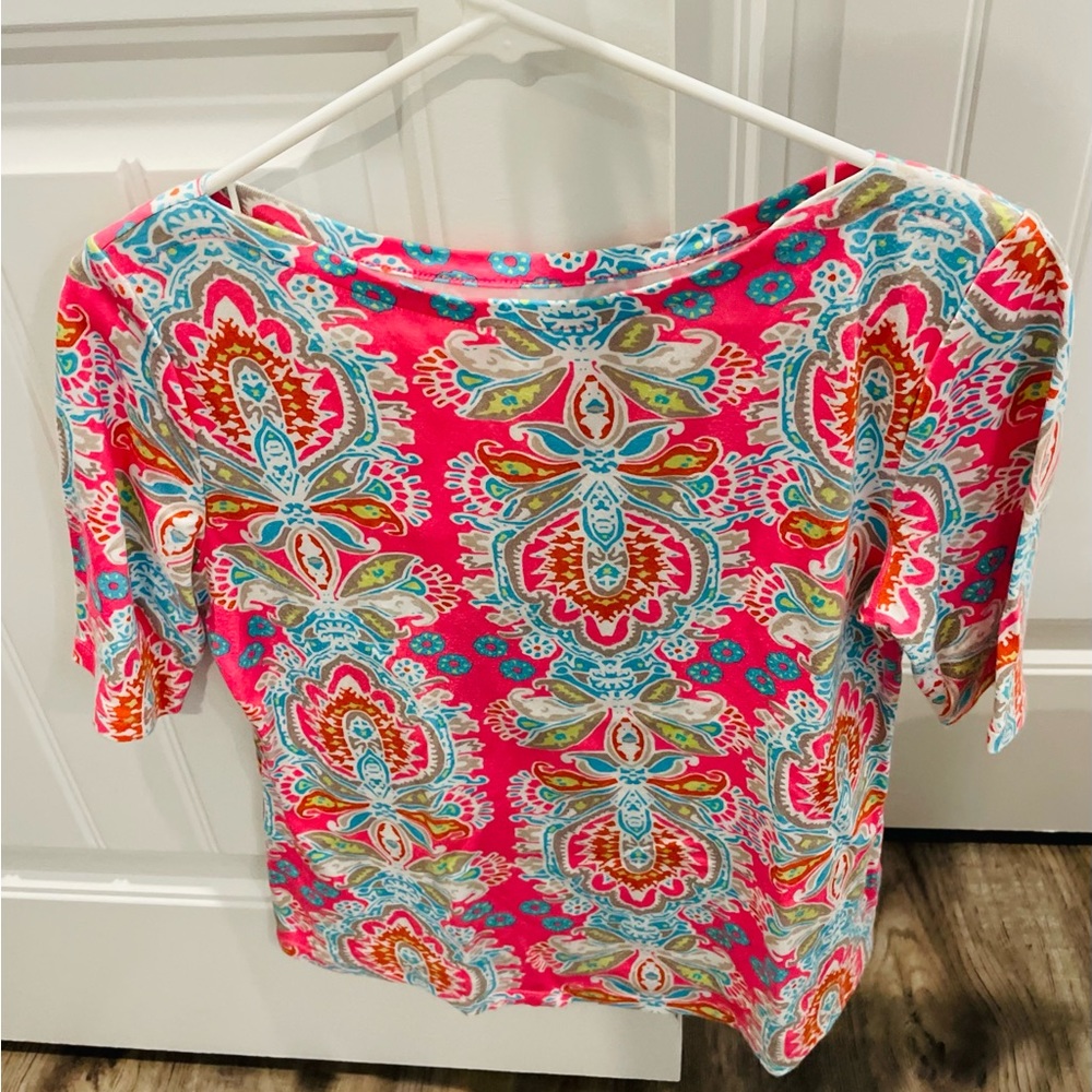 Women’s t shirt